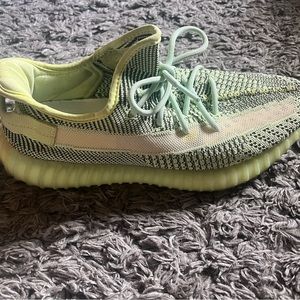 Yeezreal size 11